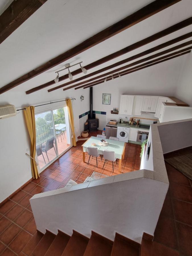 Lovely 2 Bed Apartment With Stunning Views & Pool Cómpeta Dış mekan fotoğraf