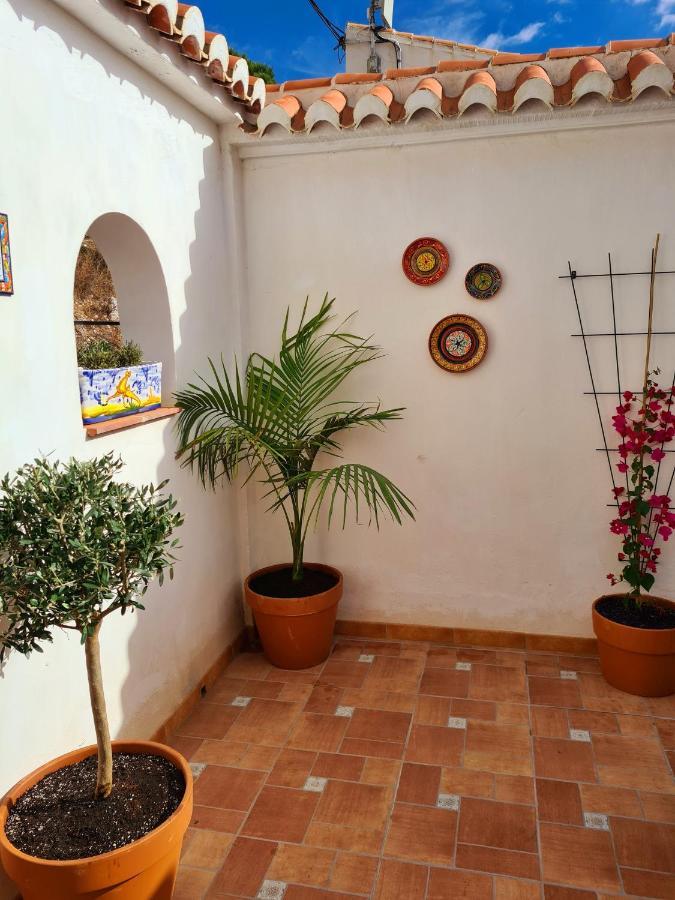 Lovely 2 Bed Apartment With Stunning Views & Pool Cómpeta Dış mekan fotoğraf